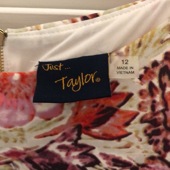 Spring Dress. Size 12. - Picture 4 of 4